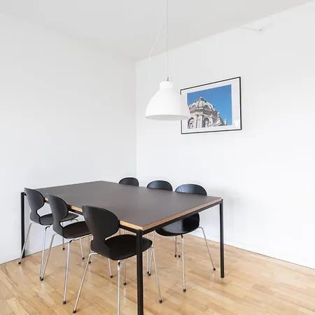 Beautiful 2-br W A Balcony In Frederiksberg - 205 アパート