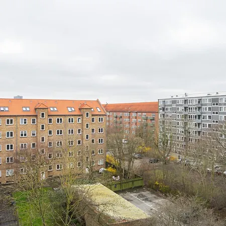 Beautiful 2-br W A Balcony In Frederiksberg - 205